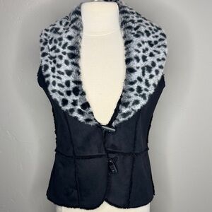 Carole Little Black Faux Suede Vest with Faux Fur Collar Medium